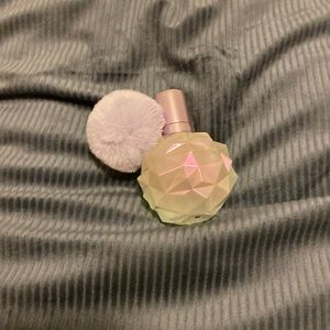 Ariana Grande moonlight